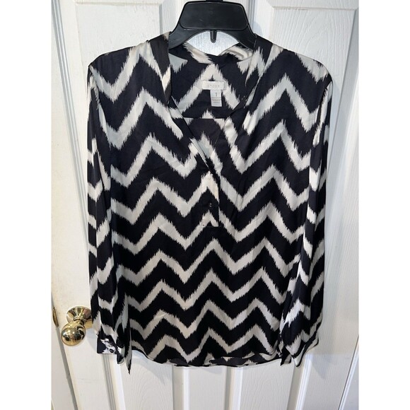 Chicos Chevron Stripe Blouse Sz 1 M Satin Button Popover Shirt Stretch Career - Picture 6 of 6